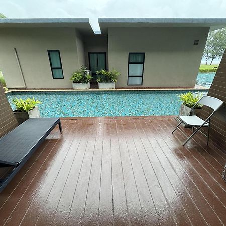 La Isla Pranburi Beach Resort Szamroijot Kültér fotó