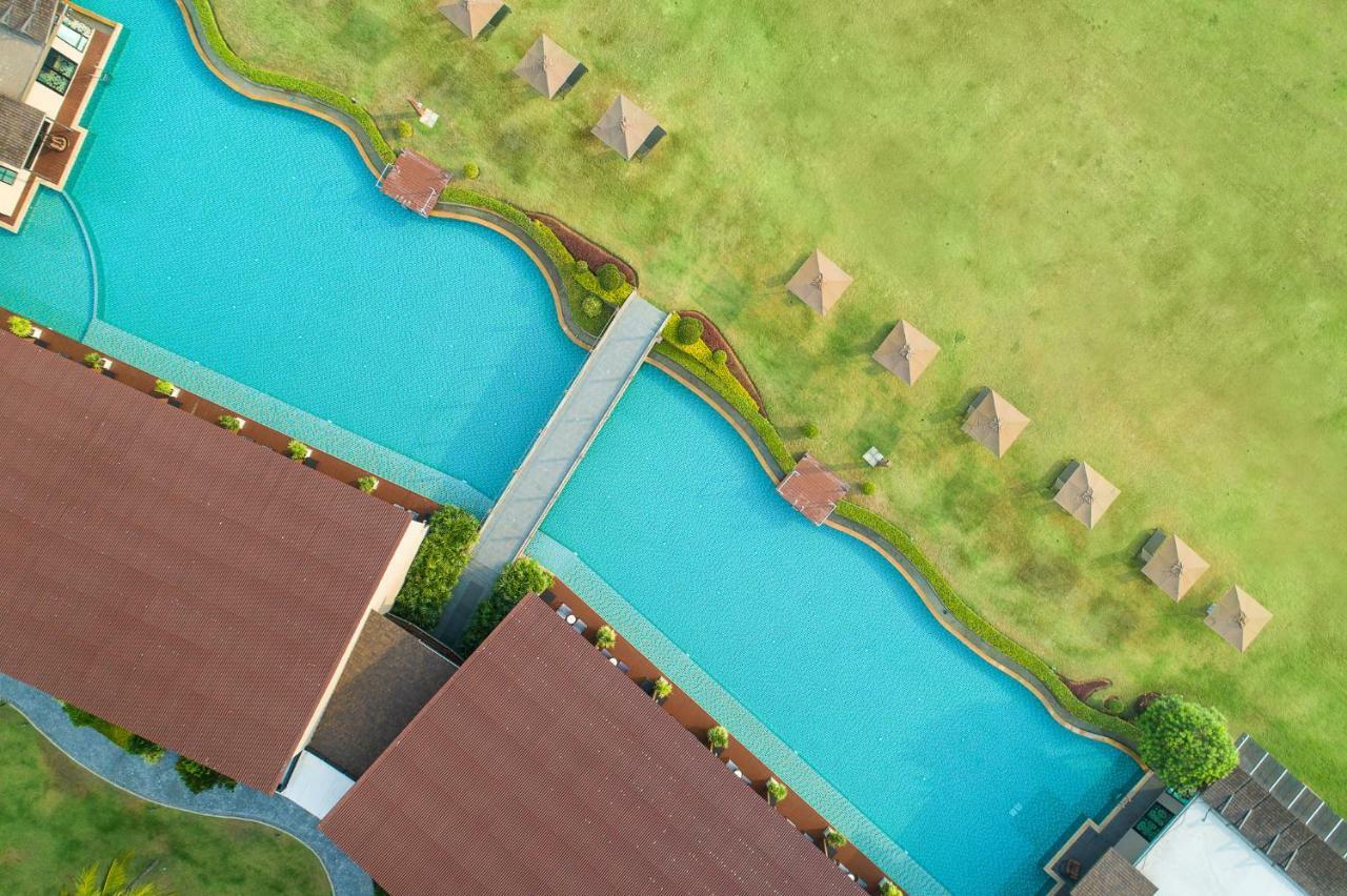 La Isla Pranburi Beach Resort Szamroijot Kültér fotó