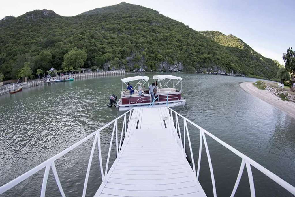 La Isla Pranburi Beach Resort Szamroijot Kültér fotó